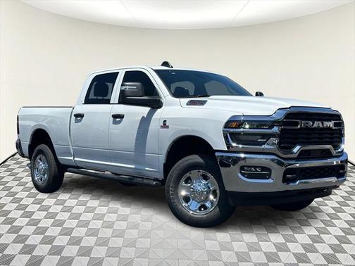 2025 RAM 2500 Tradesman Crew Cab 4x4 6'4' Box
