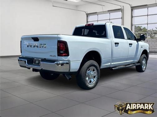 2025 RAM 2500 Tradesman Crew Cab 4x4 6'4' Box