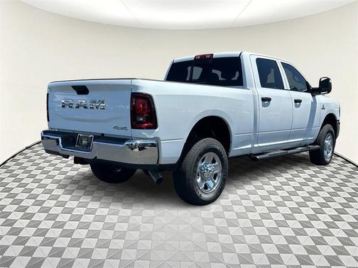 2025 RAM 2500 Tradesman Crew Cab 4x4 6'4' Box