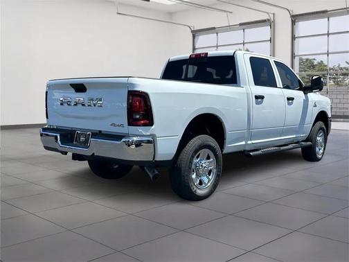 2025 RAM 2500 Tradesman Crew Cab 4x4 6'4' Box