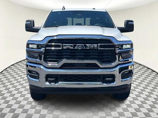 2025 RAM 2500 Tradesman Crew Cab 4x4 6'4' Box