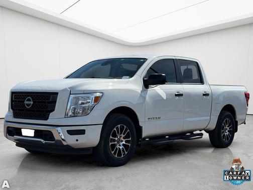 2024 Nissan Titan SV