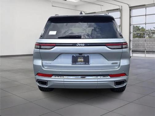 2025 Jeep Grand Cherokee Overland