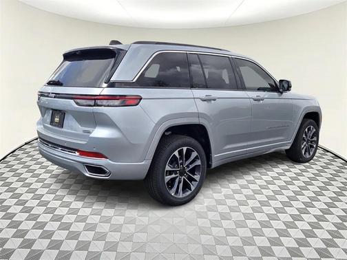 2025 Jeep Grand Cherokee Overland