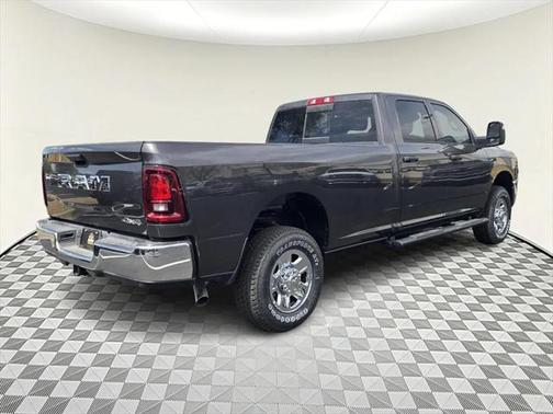 2025 RAM 2500 Tradesman Crew Cab 4x4 8' Box