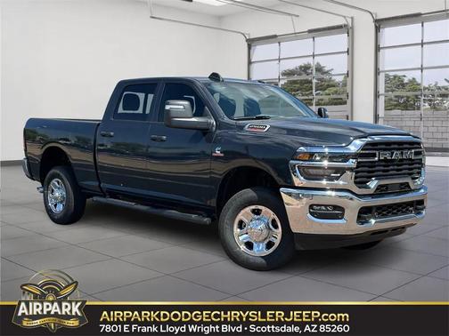 2025 RAM 2500 Tradesman Crew Cab 4x4 6'4' Box
