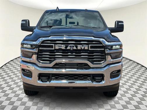 2025 RAM 2500 Tradesman Crew Cab 4x4 6'4' Box