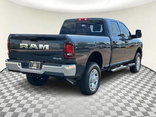 2025 RAM 2500 Tradesman Crew Cab 4x4 6'4' Box