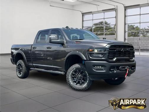 2025 RAM 2500 Tradesman Crew Cab 4x4 6'4' Box