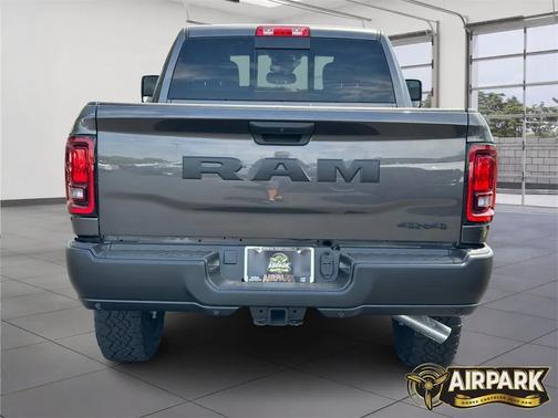 2025 RAM 2500 Tradesman Crew Cab 4x4 6'4' Box