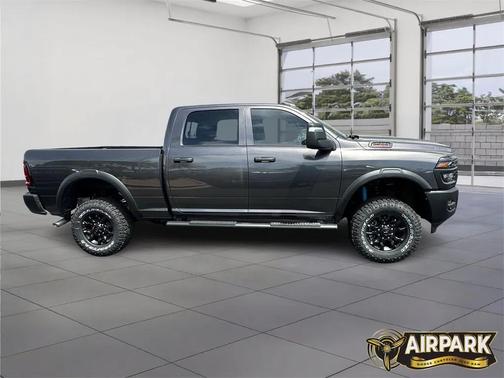 2025 RAM 2500 Tradesman Crew Cab 4x4 6'4' Box