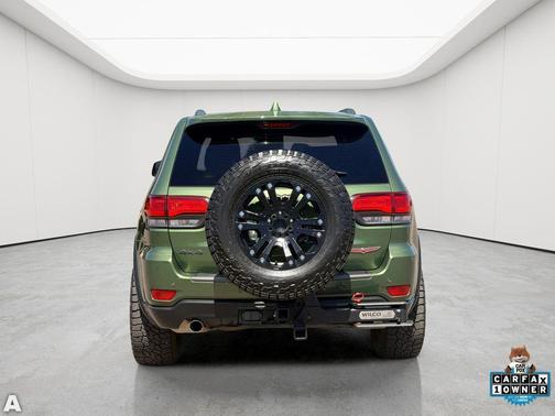 Green Metallic Clearcoat 2021 Jeep Grand Cherokee Trailhawk