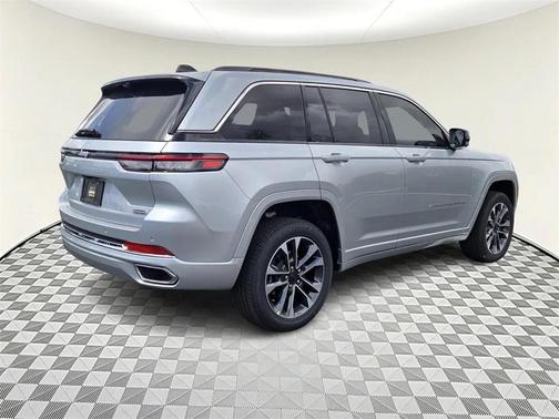 2025 Jeep Grand Cherokee Overland