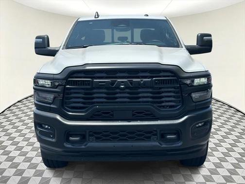 2025 RAM 2500 Tradesman Crew Cab 4x4 6'4' Box
