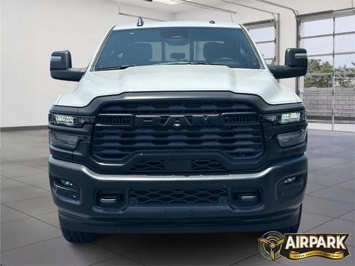 2025 RAM 2500 Tradesman Crew Cab 4x4 6'4' Box