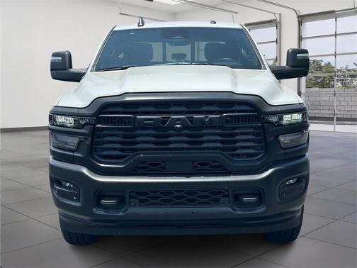 2025 RAM 2500 Tradesman Crew Cab 4x4 6'4' Box