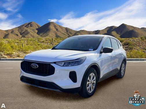 Oxford White 2025 Ford Escape Active