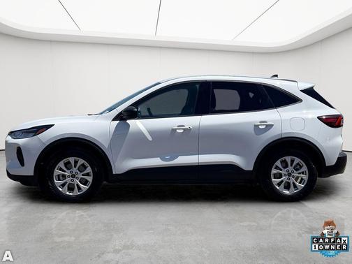 Oxford White 2025 Ford Escape Active