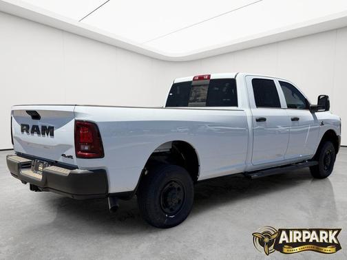 Bright White Clearcoat 2026 RAM 2500 Tradesman Crew Cab 4x4 8' Box