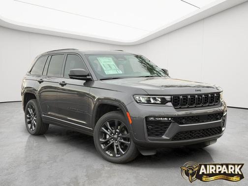 Baltic Gray Metallic Clearcoat 2026 Jeep Grand Cherokee Limited