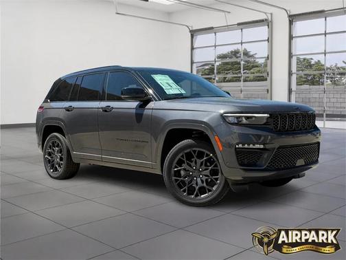 2025 Jeep Grand Cherokee Summit