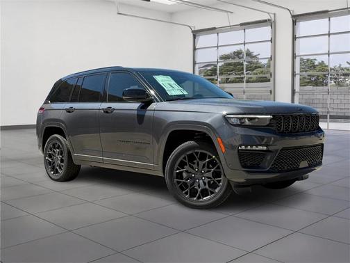 2025 Jeep Grand Cherokee Summit