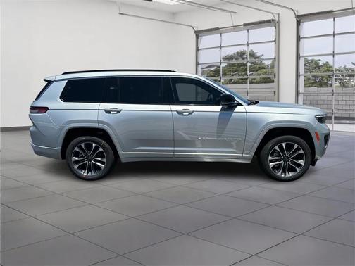 2025 Jeep Grand Cherokee L Overland