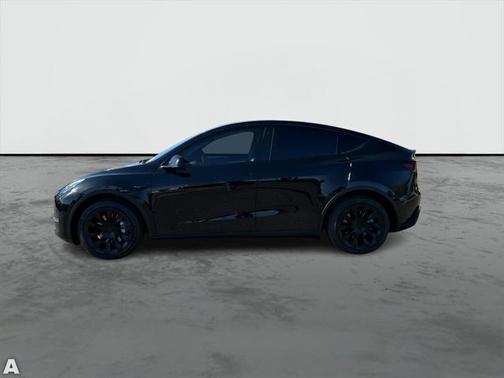 2021 Tesla Model Y Standard Range Rear-Wheel Drive