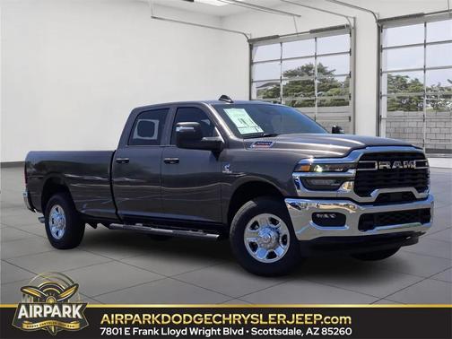 2025 RAM 3500 Tradesman Crew Cab 4x2 8' Box
