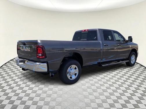 2025 RAM 3500 Tradesman Crew Cab 4x2 8' Box