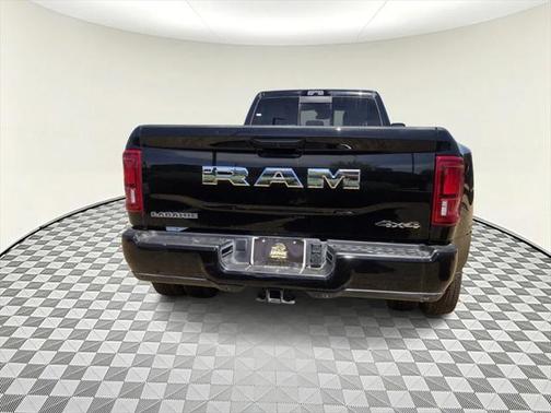 2025 RAM 3500 Laramie Crew Cab 4x4 8' Box
