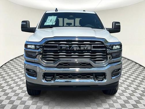 2025 RAM 2500 Tradesman Crew Cab 4x4 6'4' Box