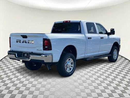 2025 RAM 2500 Tradesman Crew Cab 4x4 6'4' Box