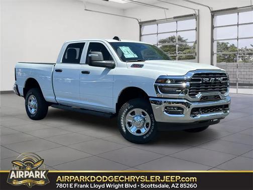 2025 RAM 2500 Tradesman Crew Cab 4x4 6'4' Box