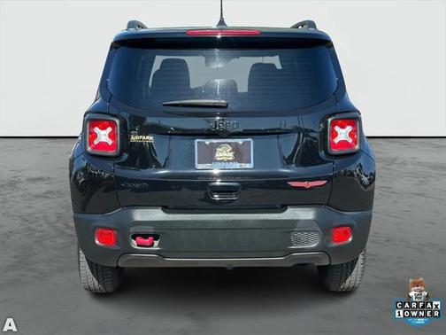 2023 Jeep Renegade Trailhawk