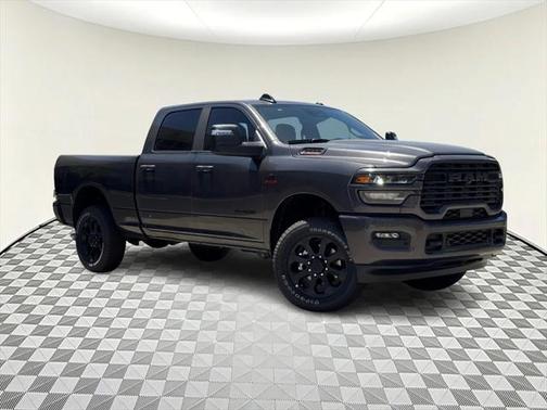 2025 RAM 3500 Big Horn Crew Cab 4x4 6'4' Box