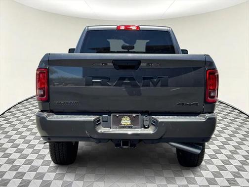 2025 RAM 3500 Big Horn Crew Cab 4x4 6'4' Box