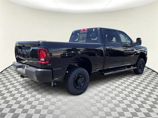 2025 RAM 2500 Tradesman Crew Cab 4x4 6'4' Box