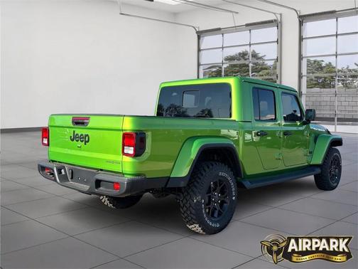 2025 Jeep Gladiator Sport