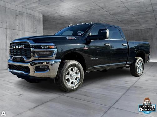 2025 RAM 3500 Big Horn Crew Cab 4x4 6'4' Box