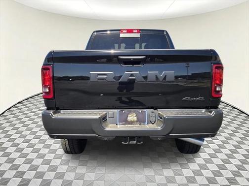 2025 RAM 2500 Tradesman Crew Cab 4x4 6'4' Box