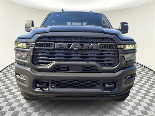 2025 RAM 2500 Tradesman Crew Cab 4x4 6'4' Box