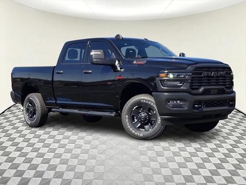 2025 RAM 2500 Tradesman Crew Cab 4x4 6'4' Box
