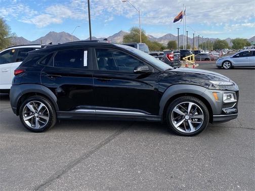 Photo 5 of 26 of 2020 Hyundai Kona Limited
