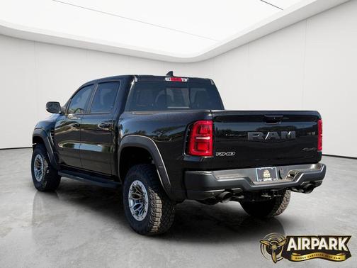 Diamond Black Crystal Pearlcoat 2026 RAM 1500 RHO Crew Cab 4x4 5'7' Box
