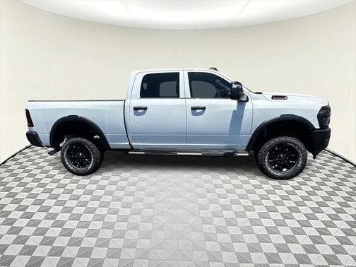2025 RAM 2500 Tradesman Crew Cab 4x4 6'4' Box