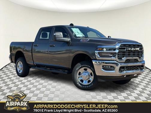 2025 RAM 2500 Tradesman Crew Cab 4x4 6'4' Box