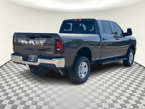 2025 RAM 2500 Tradesman Crew Cab 4x4 6'4' Box