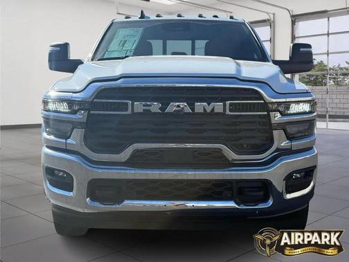 2026 RAM 3500 Tradesman Crew Cab 4x4 8' Box