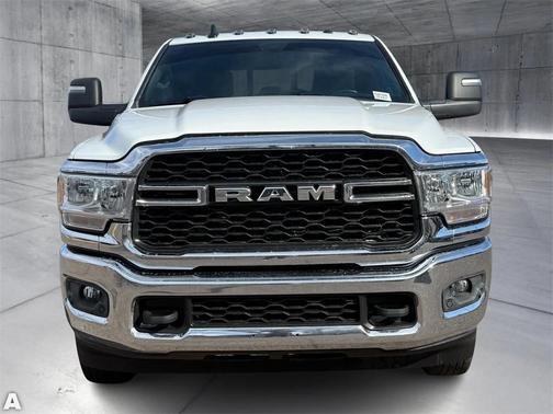 2024 RAM 3500 Tradesman Crew Cab 4x4 8' Box